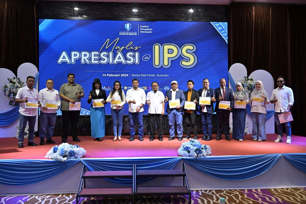 UMPSA acknowledges the success of outstanding academic staff and